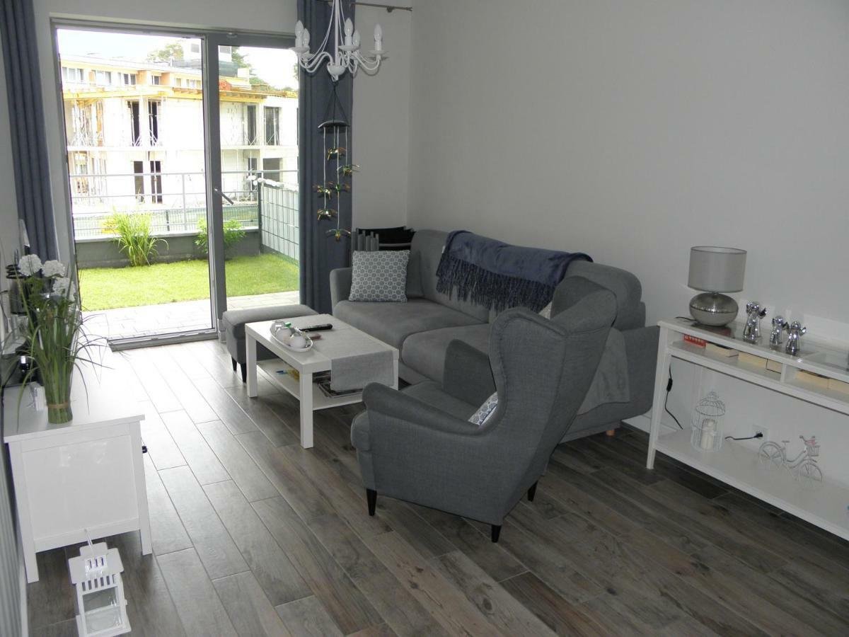 Apartament Z Ogrodkiem Pobierowo Extérieur photo