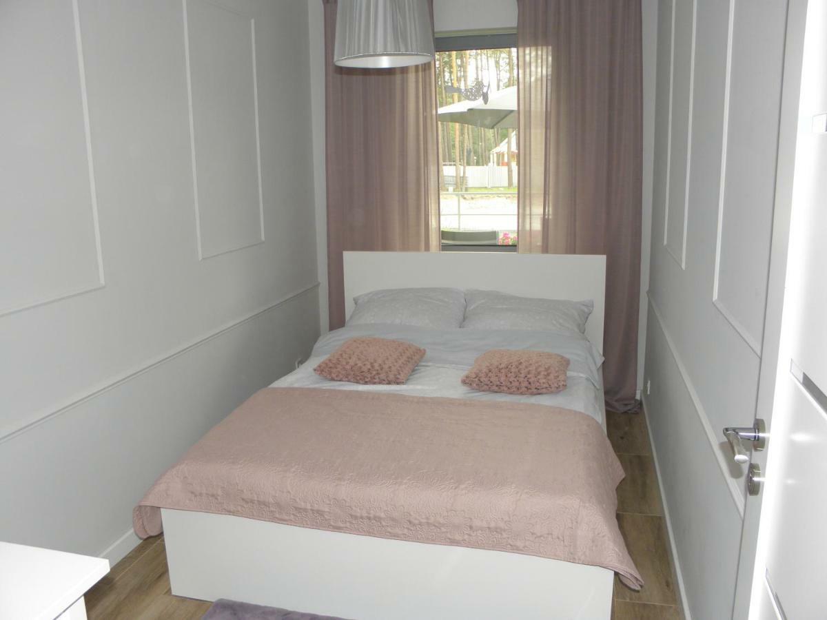 Apartament Z Ogrodkiem Pobierowo Extérieur photo