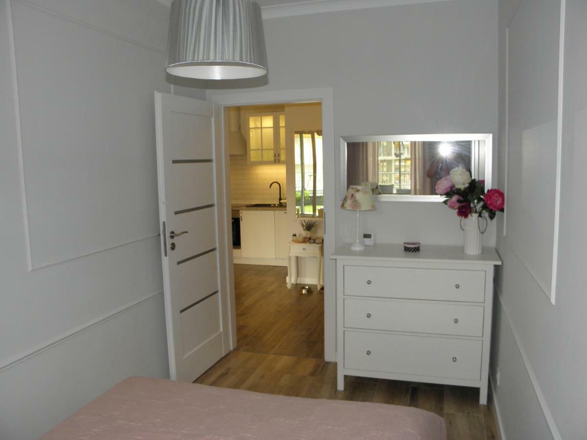 Apartament Z Ogrodkiem Pobierowo Extérieur photo